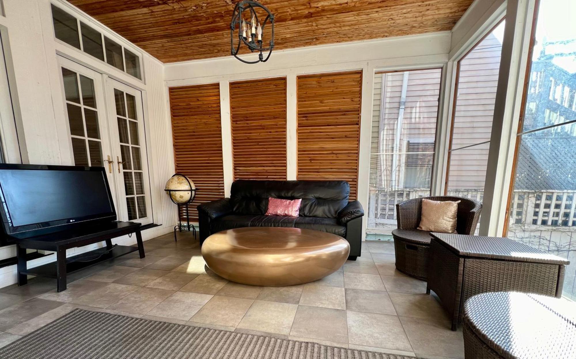 3 Bedroom Spacious Home In Ideal Location W Free Parking Back Yard Pets Welcome Chicago Exterior foto